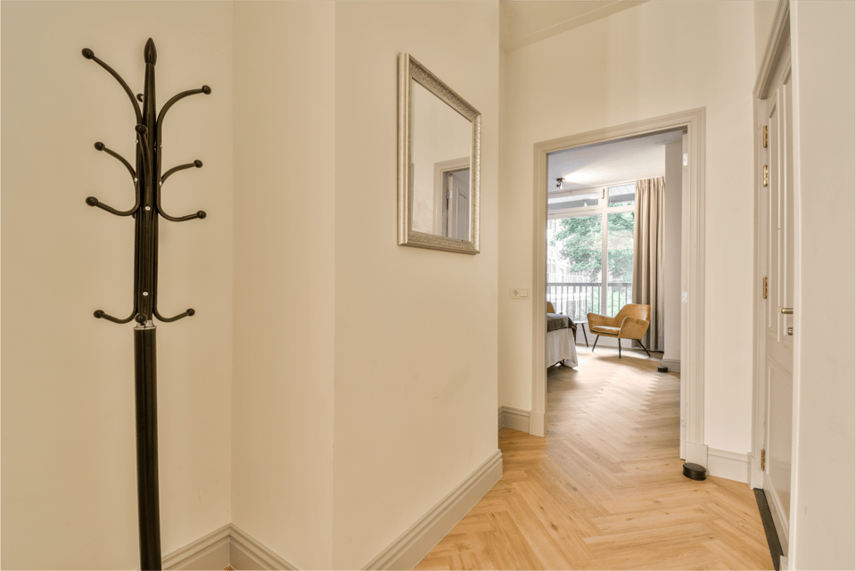 Entrance hall walls check-out photograph